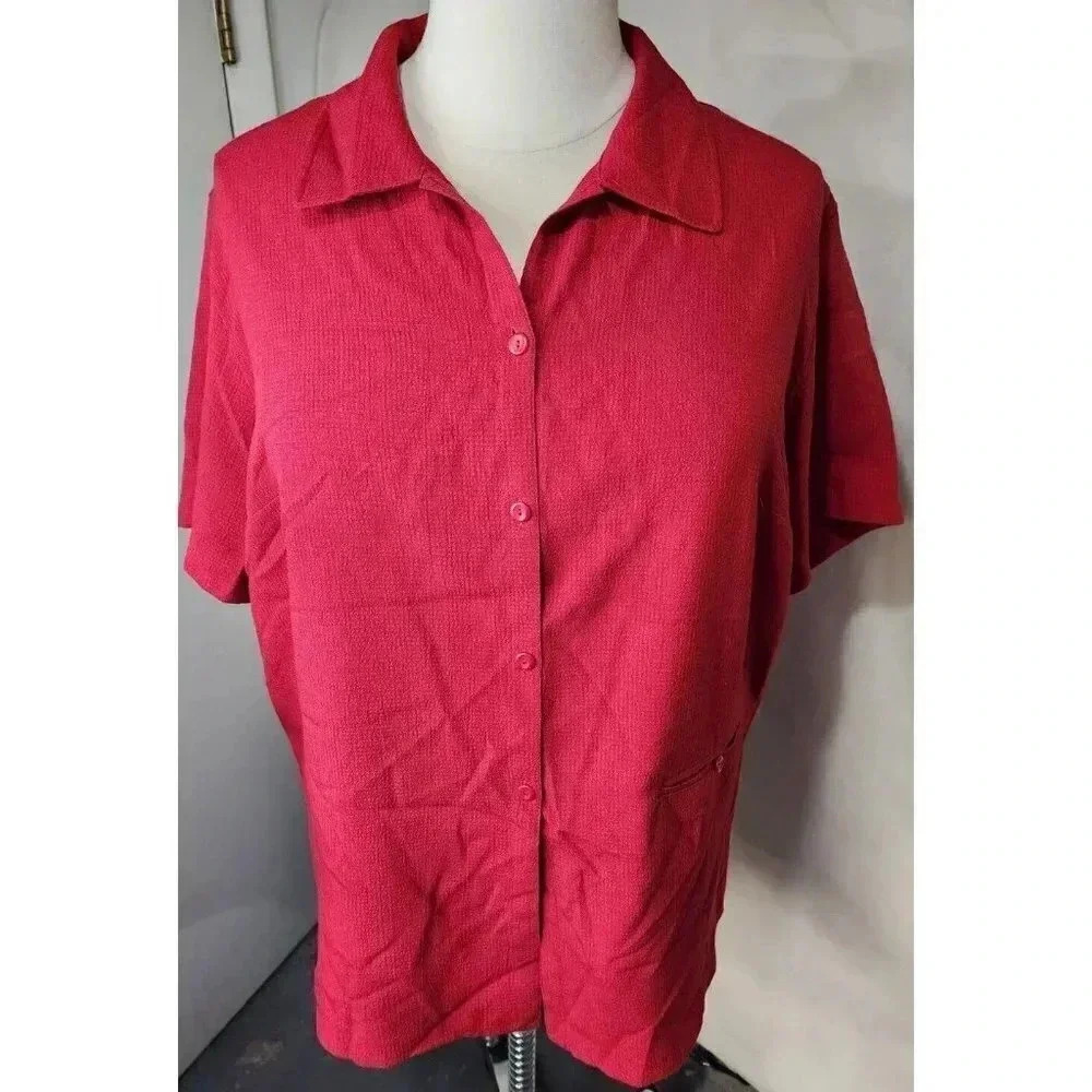 LIZ CLAIBORNE WOMAN PLUS SIZE 20W RED BUTTON-UP SHORT SLEEVE TOP
